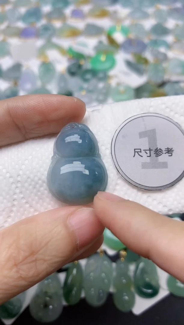 翡翠未镶嵌颈饰天然缅甸A货翡