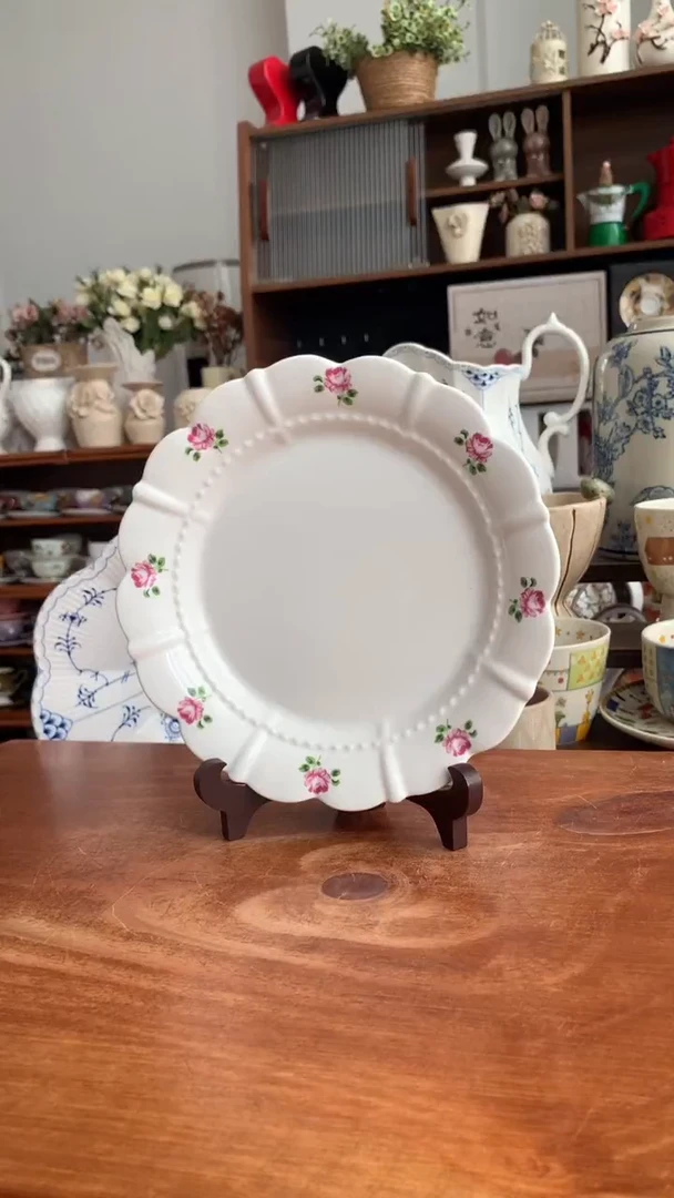 瓷粉色小碎花8寸盘