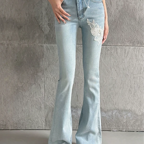 淑雅阁服饰 高腰显瘦微喇牛仔裤刺绣蝴蝶设计女89070