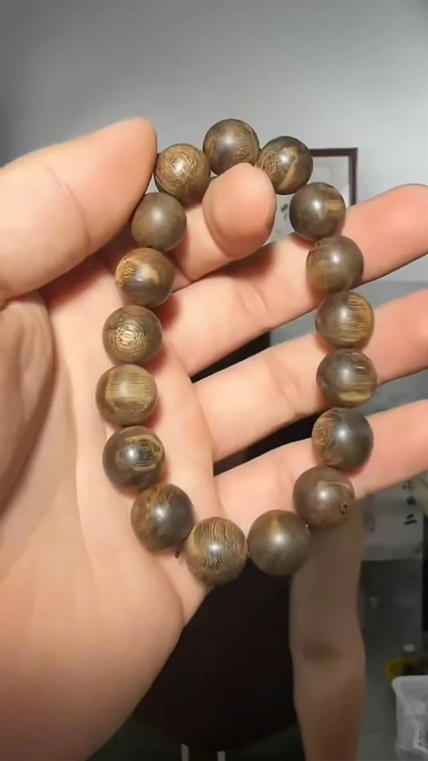 沉香手串116号尖峰岭17g1.2多样性发一