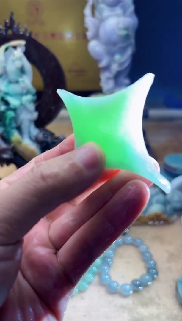 未镶嵌挂件翡翠A货张麦6822