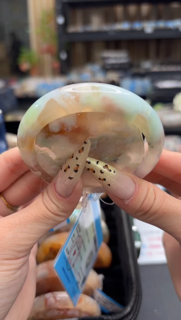 未镶嵌手镯石英质玉75(55圈赠送镯心)玉化纹