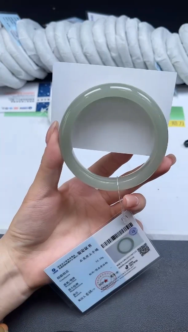 未镶嵌手镯石英质玉064-60