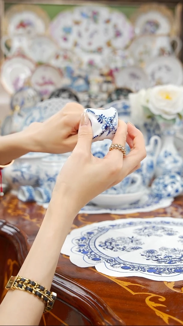 瓷米多家中古瓷器如图所示13.