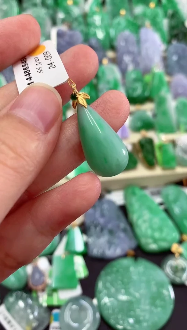 翡翠18K金镶嵌吊坠(不含链)挂件