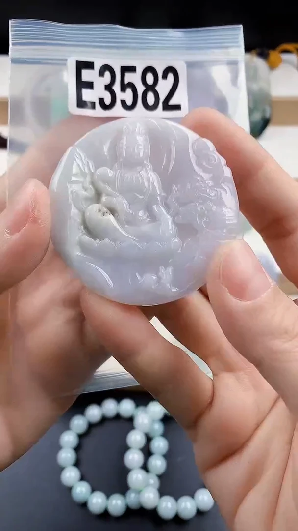 颈饰未镶嵌翡翠天然翡翠吊坠挂件
