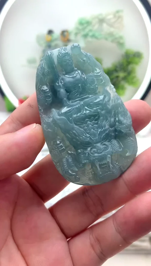 颈饰未镶嵌翡翠不动明王