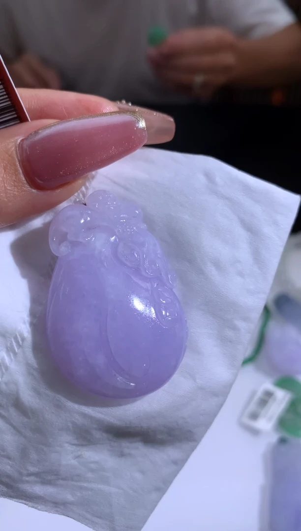 未镶嵌定制翡翠?*果翡翠