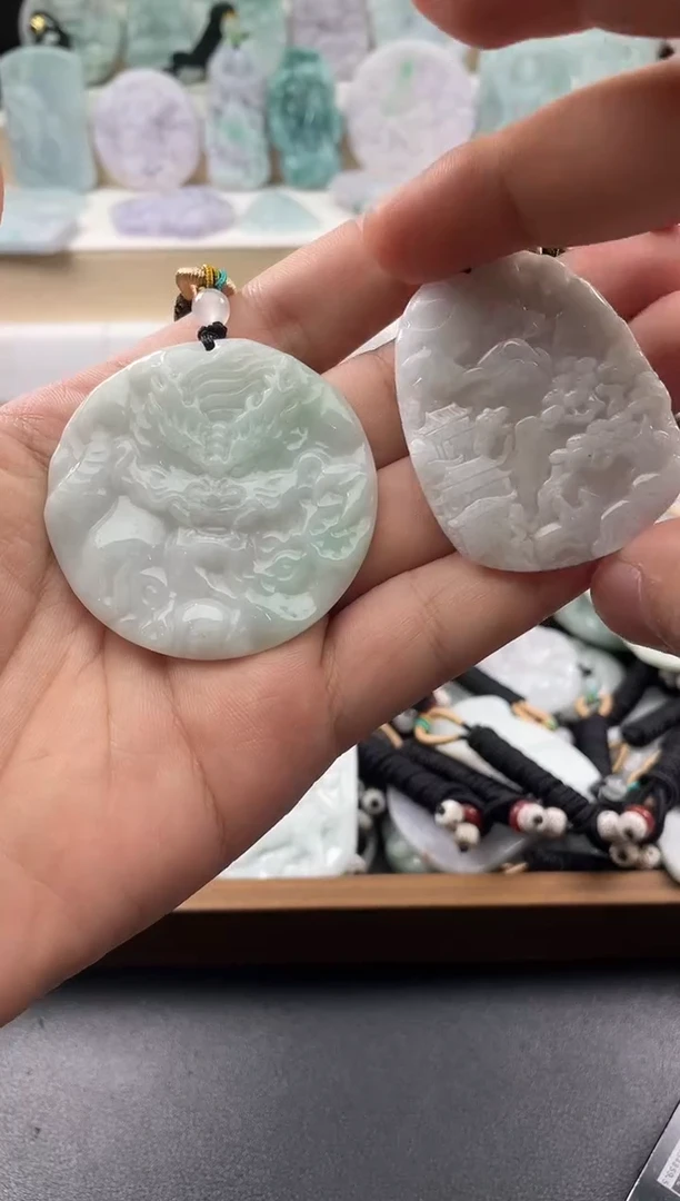 颈饰未镶嵌翡翠25/11/08/805