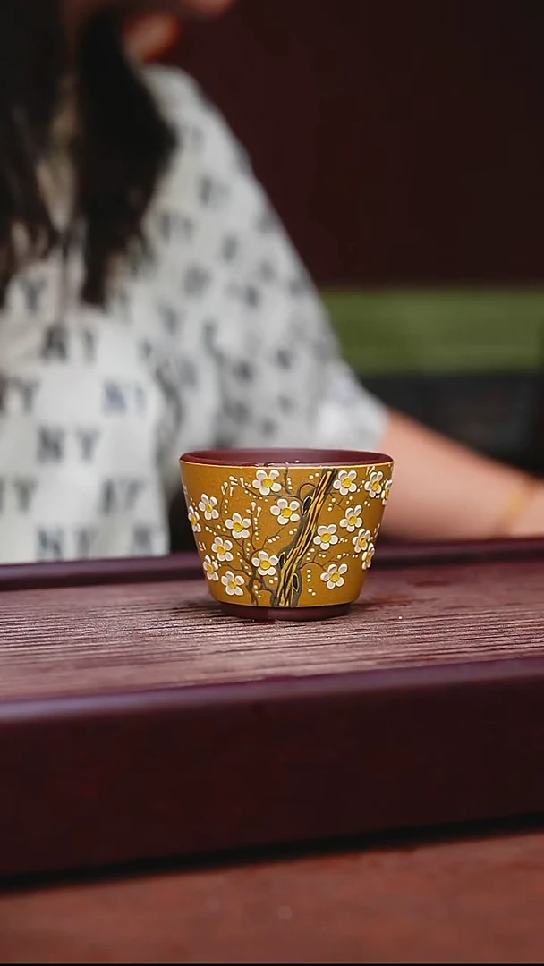 宜兴原矿紫砂  黄段梅花