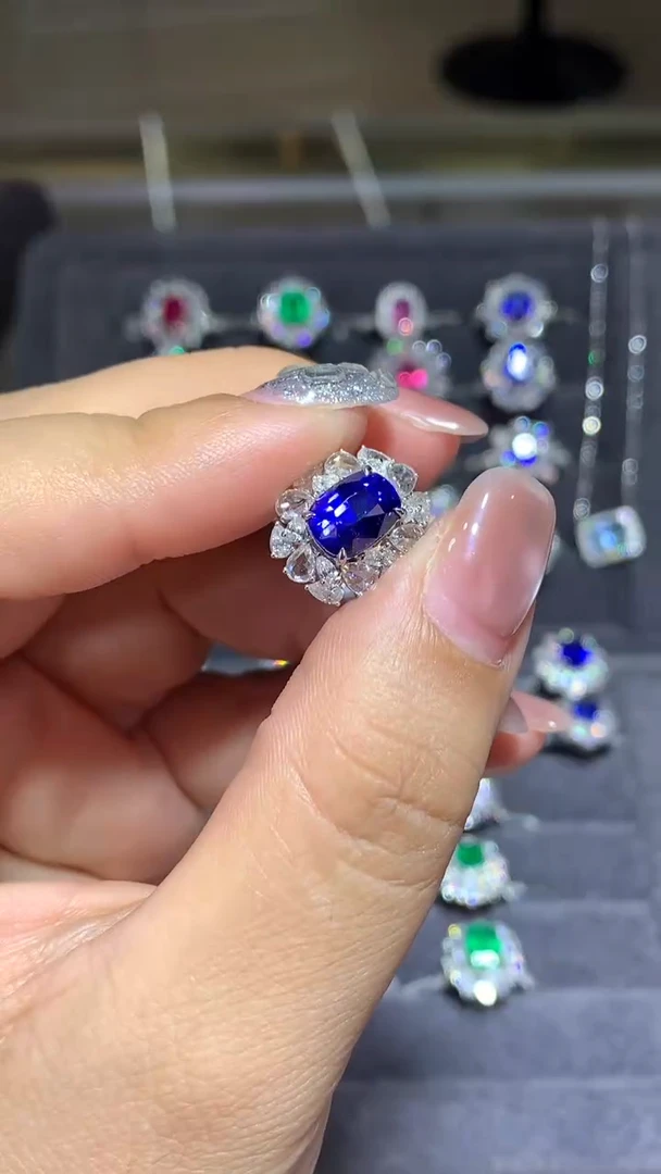 戒指蓝宝石18K金镶嵌3.12CT1