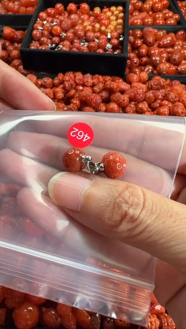 颈饰未镶嵌南红玛瑙1