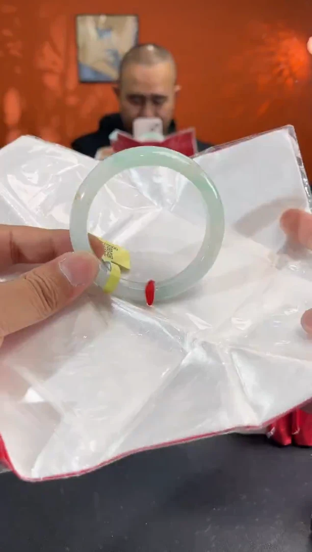 未镶嵌手镯翡翠10