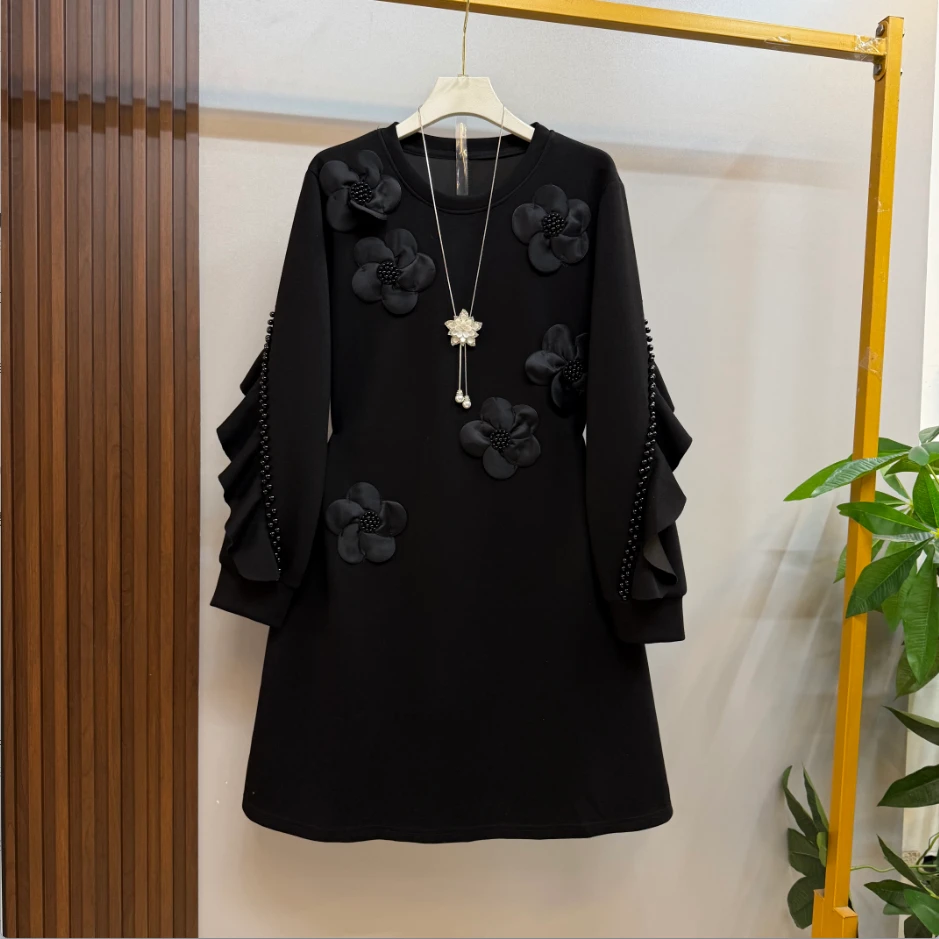 早秋新款微胖欧货时尚洋气花朵设计宽松显瘦黑色百搭大码连衣裙