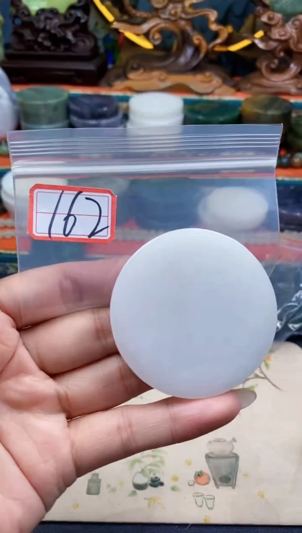 和田玉未镶嵌颈饰和田玉