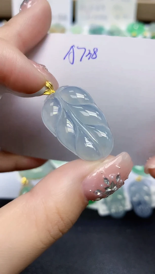 颈饰18K金镶嵌翡翠天然缅甸翡翠A货翡翠百元以上9元证书费自理