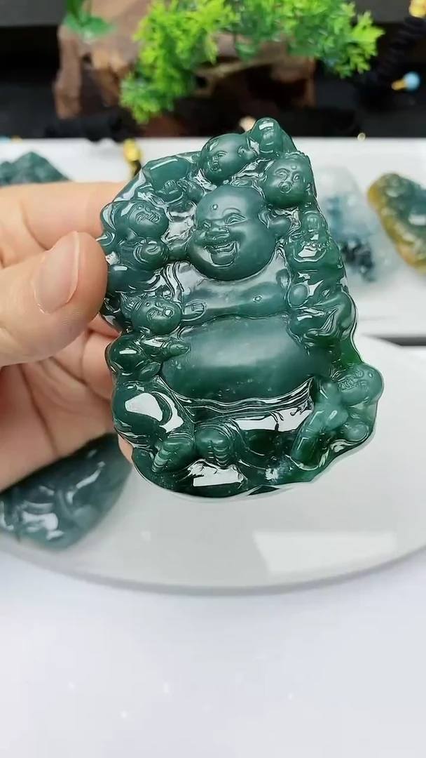 【闪购商品】翡翠颈饰未镶嵌