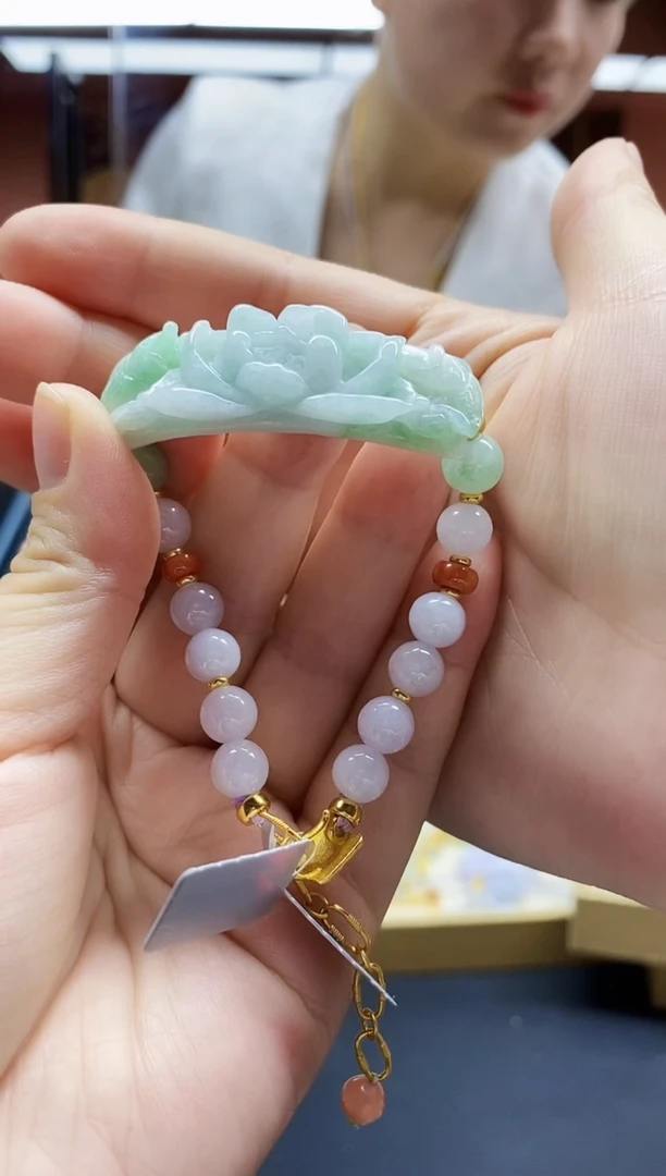 颈饰未镶嵌翡翠翡翠手牌