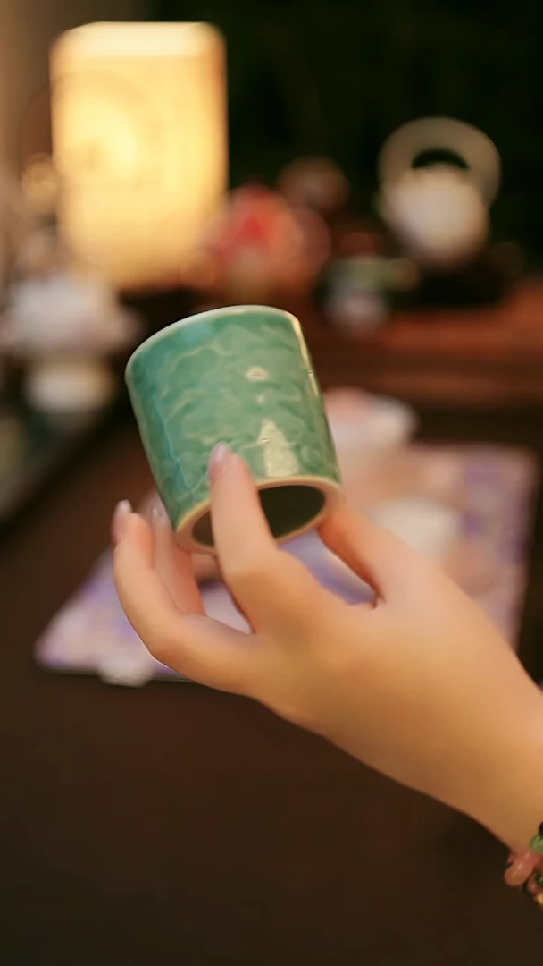 陶瓷茶具青瓷祥云杯
