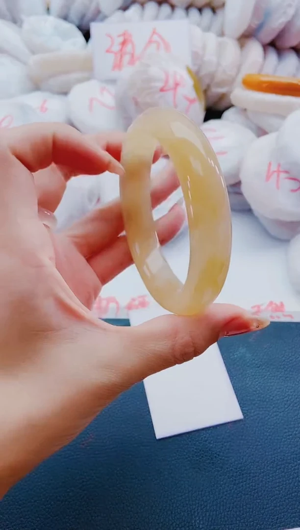 未镶嵌手镯石英质玉M33-63-64