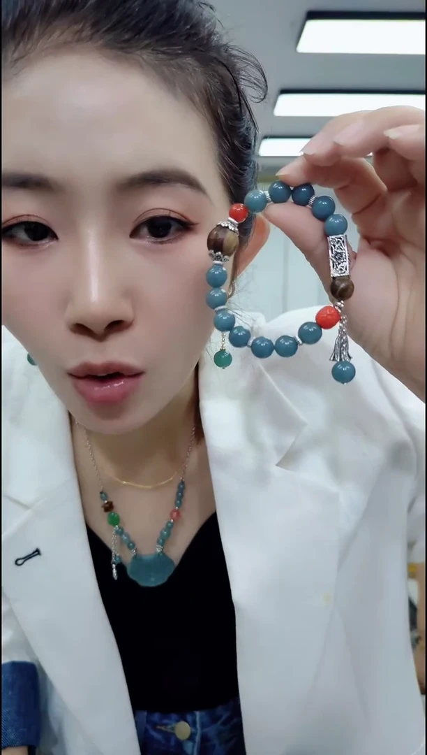 翡翠未镶嵌颈饰2617翡翠单圈