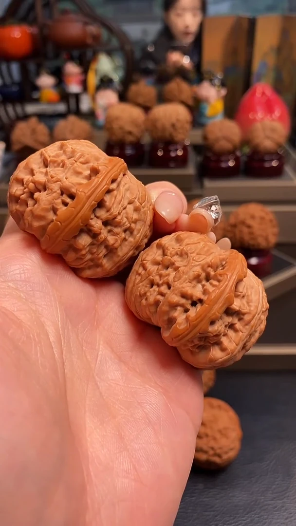 【闪购商品】文玩核桃把件H426白狮子41