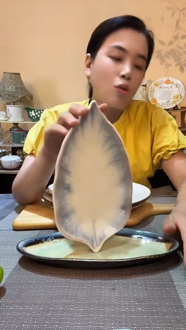 瓷片瑕疵款 9英寸树叶盘 介意勿拍