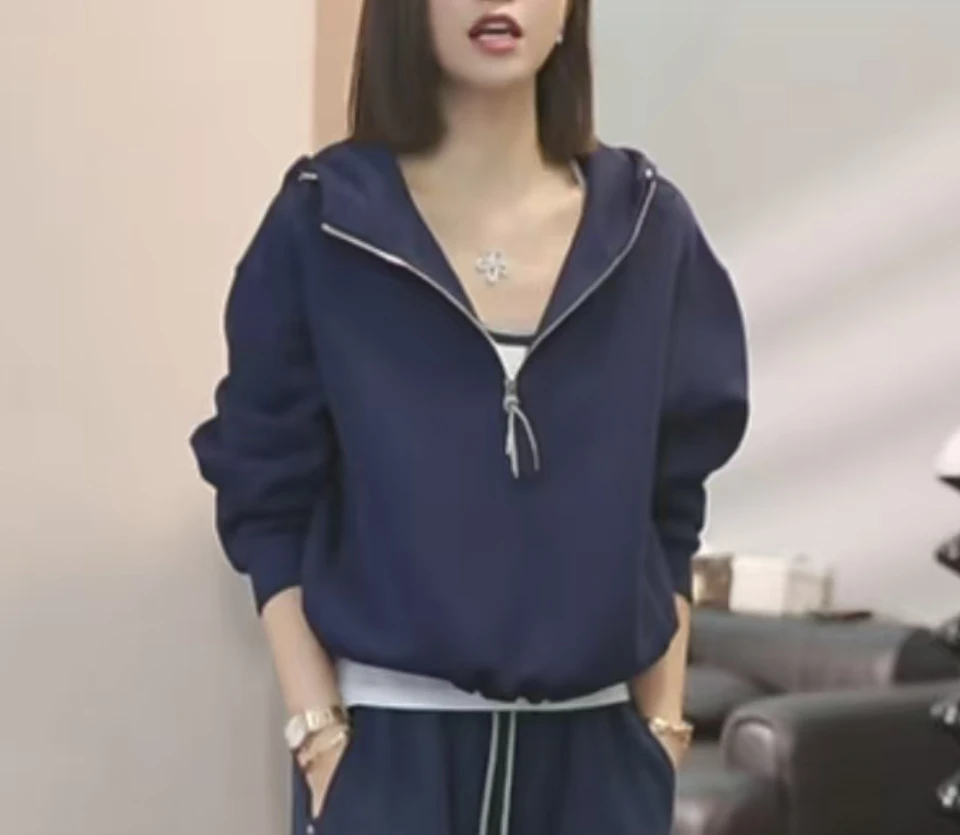 熙薇【星际漫游】2025早秋新款时尚气质休闲百搭连帽卫衣上衣H5127