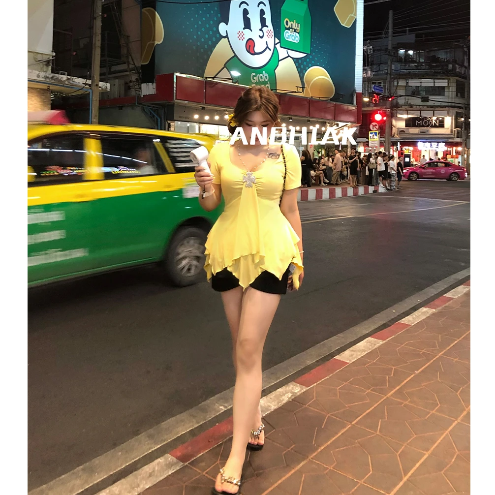 安妮不火【黑铆星痕】夏季款超绝比例显瘦设计款铆钉短裤A251V0009