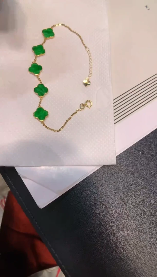 18K金镶嵌手链翡翠手链