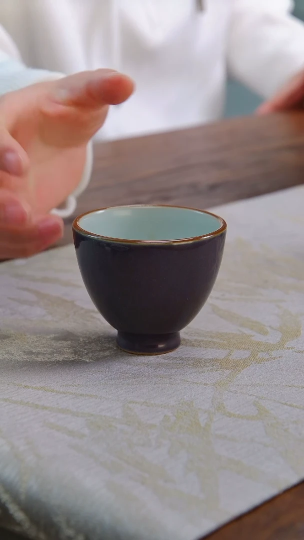 【闪购商品】拾玉窑内粉青外黛紫鸡心杯