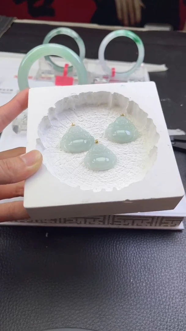 【闪购商品】翡翠颈饰18K金镶嵌边城刀客/381527/多样性发一