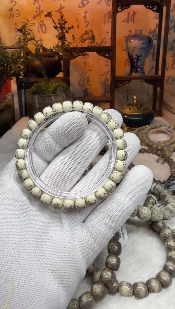 【闪购商品】星月菩提吊坠8x7河豚