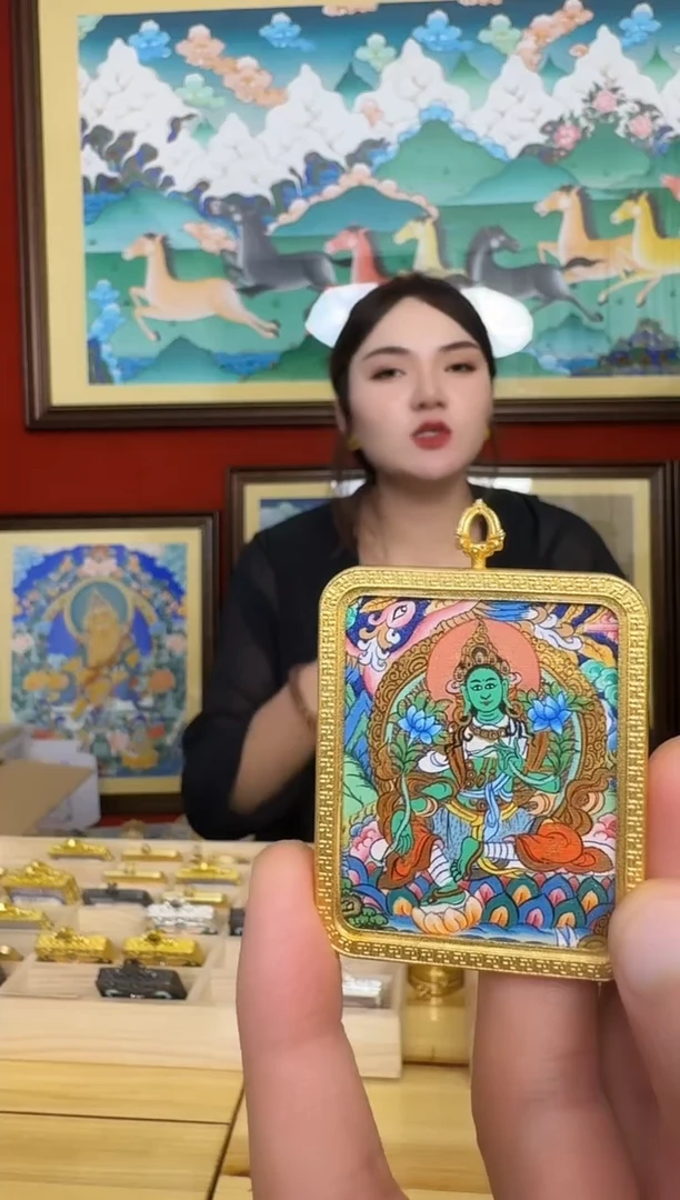 吊坠绿妈妈-热贡纯手绘周毛