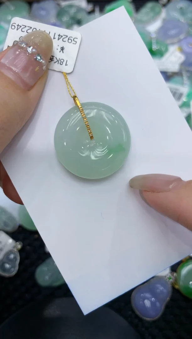 【闪购商品】翡翠颈饰18K金镶嵌2222222221