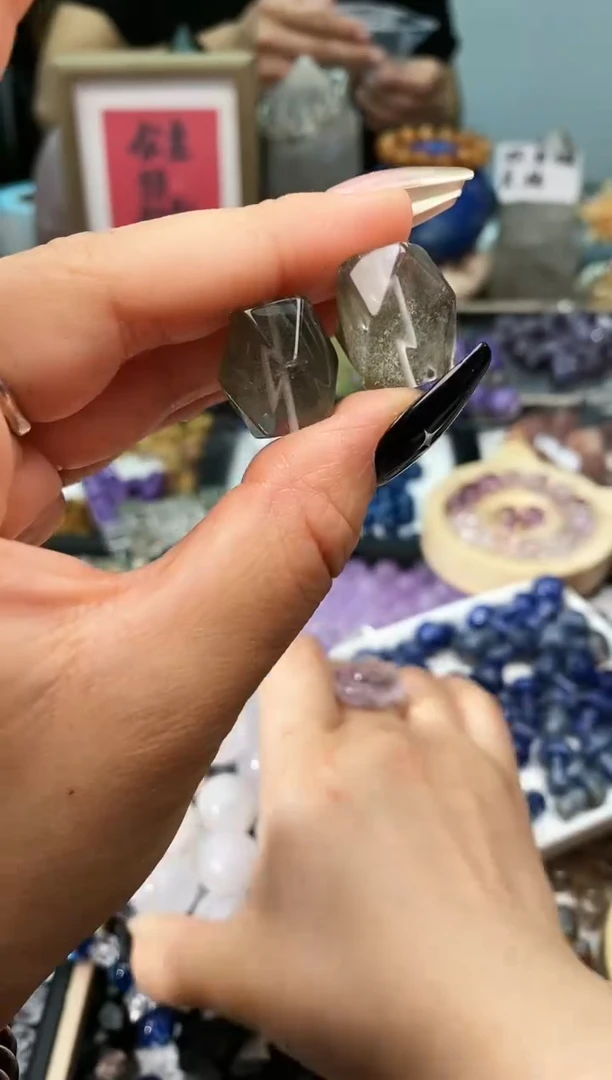 未镶嵌颈饰水晶6a拍十四发一/6.8/1个