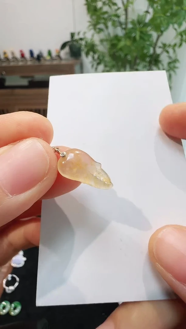 颈饰18K金镶嵌翡翠00000680