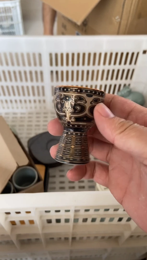 无运费险有瑕疵的摄影的产品有使用过的痕迹有点脏介意勿拍