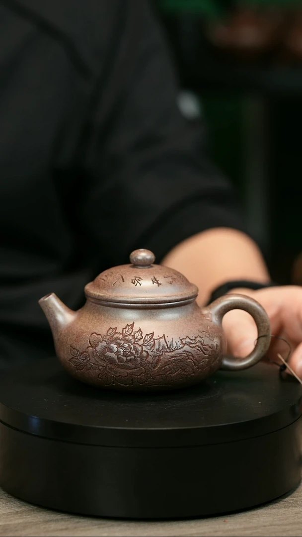 茶壶紫砂v****.H1984李琴刻绘柴烧容天