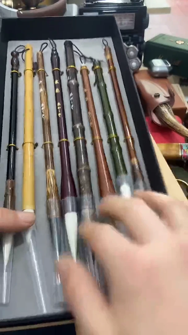 瓷片闪购商品  如图所示