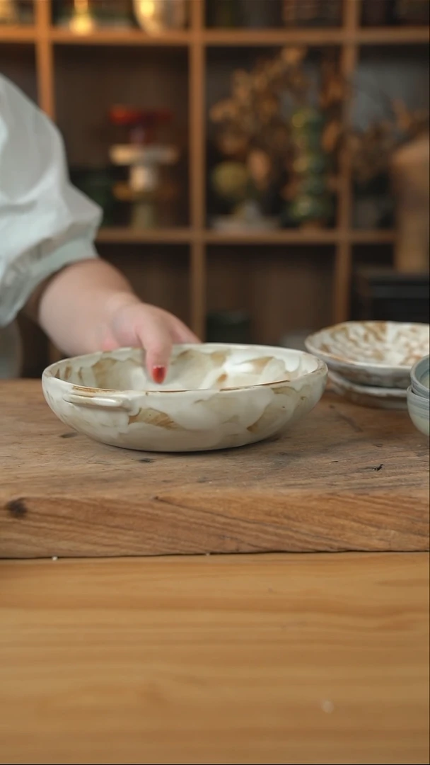 粉影系列的8英寸双耳盘【壶