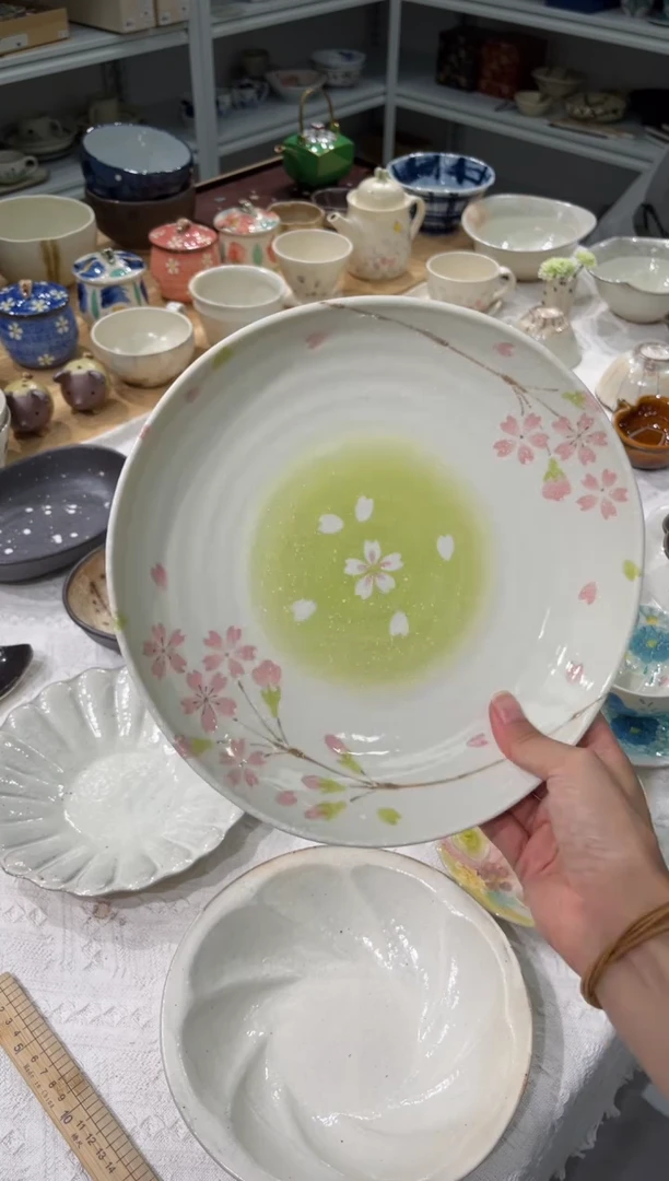 瓷片桜びより 三角80皿（三角浅口大盘）