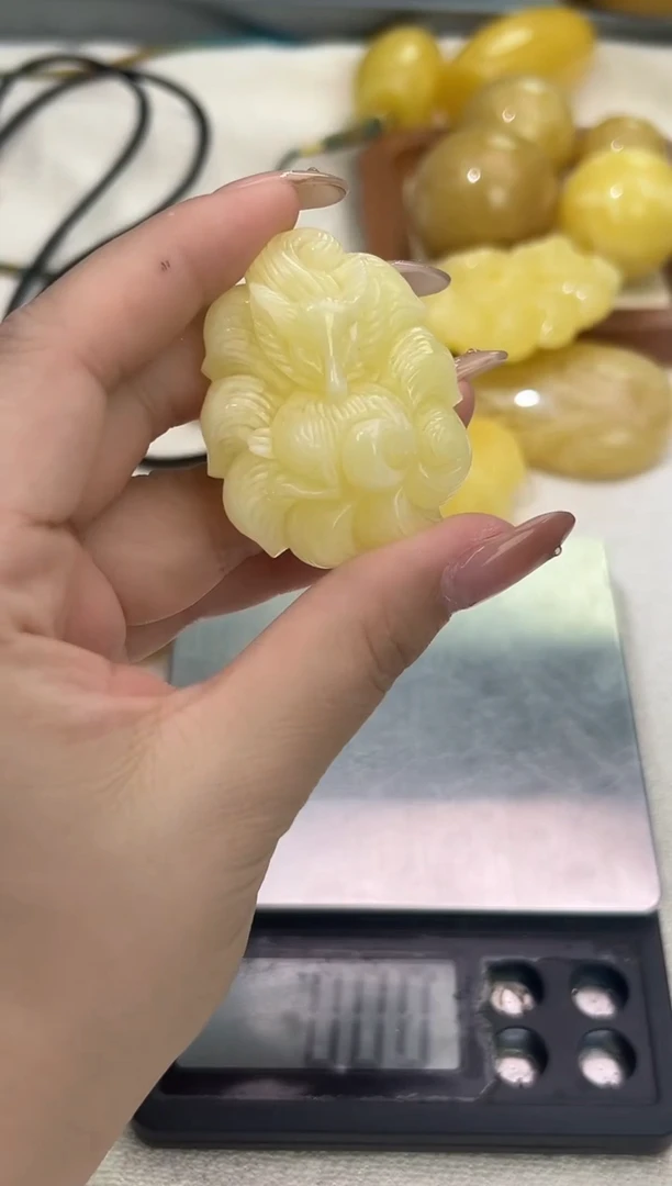 裸石琥珀未镶嵌琥珀蜜蜡吊坠