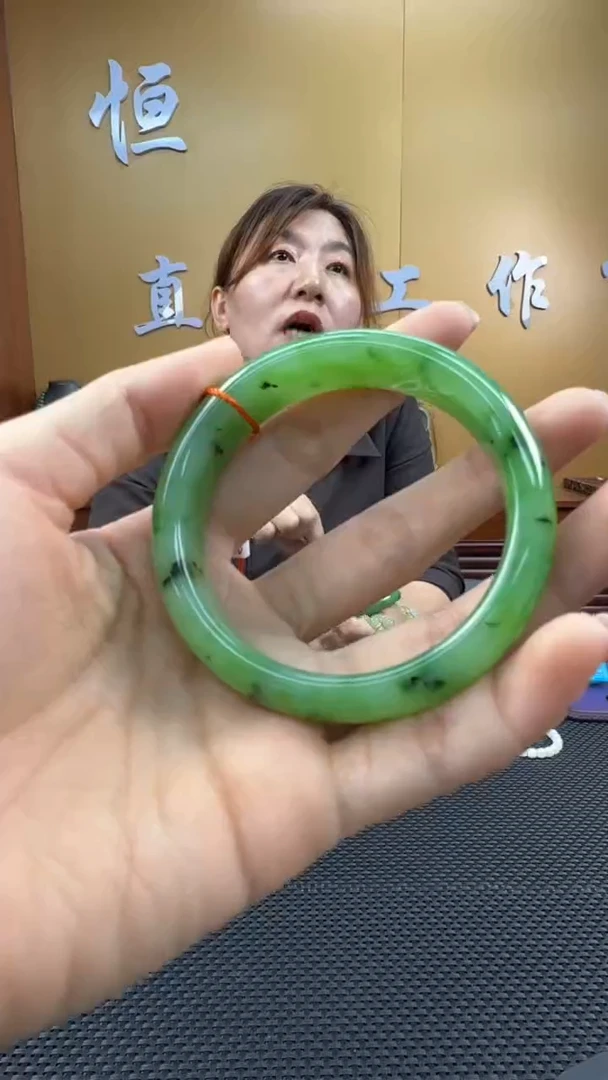 颈饰未镶嵌和田玉手镯57