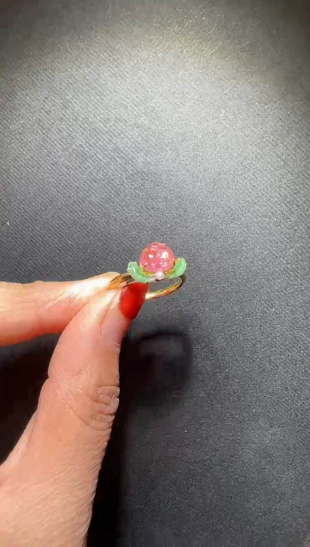 18K金镶嵌戒指碧玺碧玺桃子戒指