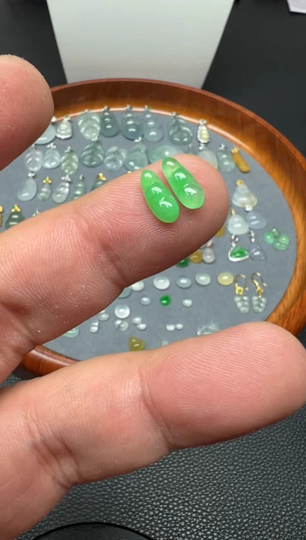 未镶嵌翡翠耳饰宁*51号 纯天然A货缅甸翡翠 豆子耳饰裸石