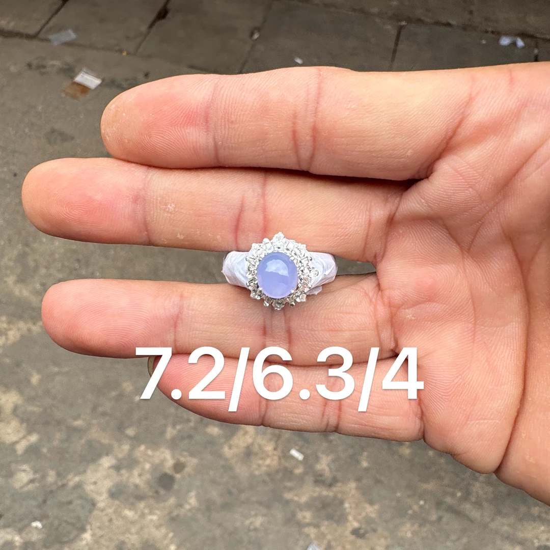 0616(小哪吒在源头)冰种翡翠紫罗兰戒面干净肉细饱满荧光足M120