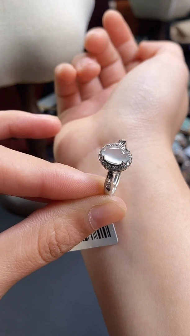 颈饰银S925镶嵌翡翠18637