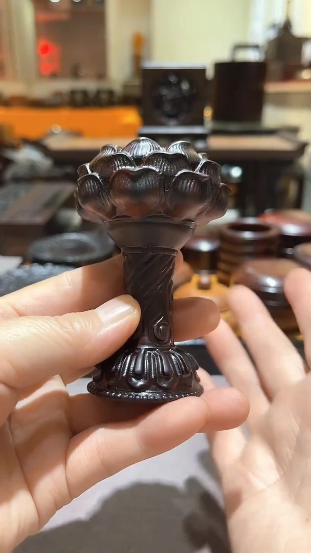 木精品木雕精工细作