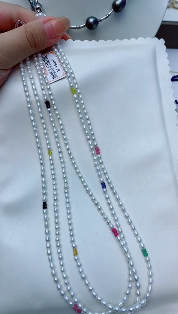 淡水珍珠未镶嵌颈饰W9